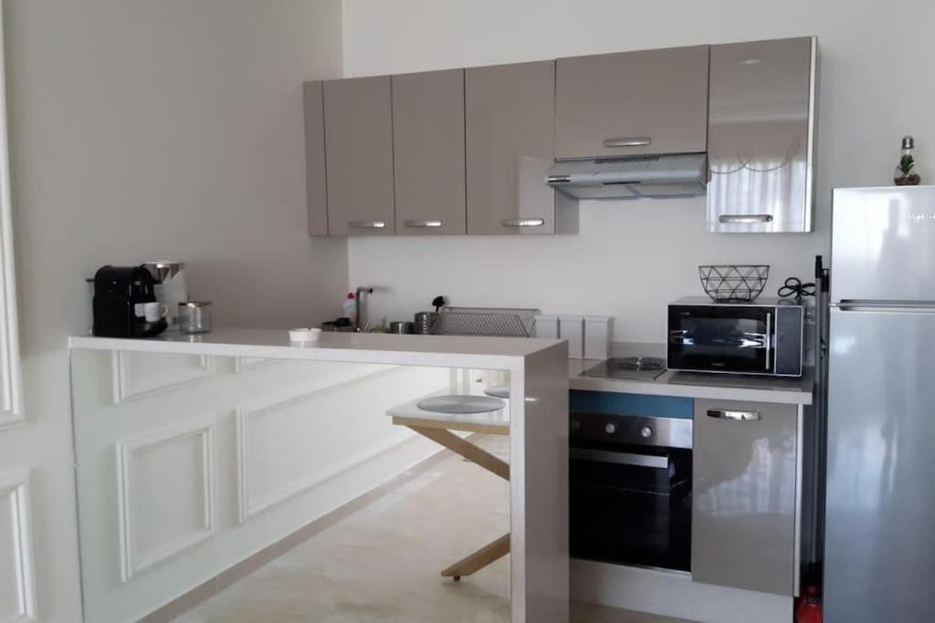 Chez Miguel Appartement Casablanca Avec Piscine Eksteriør bilde